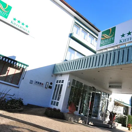 Kieferneck מלון 3*